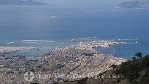 C'est aussi un nom de famille. Trapani Sehenswurdigkeiten