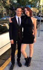 Abby martin went on cnn the other day and essentially claimed that most american journalism is inferior to her own. Abby Martin And Husband Mike Prysner Abby Martin Is An International Independent Reporter Author Filmmaker Mike Prysner Served In Iraq And Became A Critic