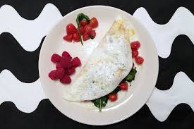 Add one egg white and the juice of half a lemon to a bowl. I Tried Egg Whites For Breakfast Every Day Here S What Happened