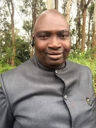 🔴[ACTU] Après un premier rendez vous manqué, Justin Noah décommande son  passage dans L'Arène ce dimanche 10 mai "Nous n'aurons pas l'arène ce soir.  Notre invité Justin Noah vient de s'excuser auprès