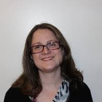 Amanda Skyles's Instagram, Twitter & Facebook