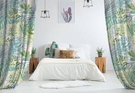 Nel caso la stanza sia spaziosa, possono essere utilizzati colori. Come Scegliere Le Tende Per La Camera Da Letto