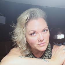 Cassandra Smith（@cassandrasmithartist）• Instagram 相片與影片