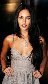 She began her acting career in 2001, with several minor television and film roles, and played a regular role on the hope & faith television sitcom. Enjoy These Fifty Five Hot Pictures Of Megan Fox With Some Bonus Videos Following The Gallery Actress Ce Megan Fox Hair Megan Fox Pictures Megan Fox Style