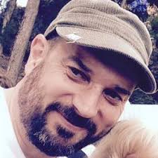 Simon Wilkins is fundraising for Focus Ireland