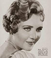 1934 Christmas Makeup Tricks By Max Factor Christmas Makeup Look Christmas Makeup 1930s Hair