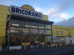 A la belle saison on aime vivre dehors. Bricorama Bondy