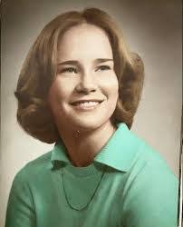 Laura Deerwester's Instagram, Twitter & Facebook