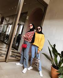 Aurel dan atta makin mesra, bagaimana tidak ? 30 Ide Keren Gambar Baju Couple Sahabat Ber 5 Perempuan Couple Keren