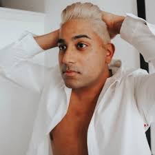 Azka Malik (@AzkaMeAQuestion)