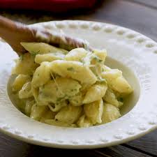 Cheesy Garlic Butter Noodles Video Garlic Butter Noodles Quick Dinner Recipes Buttered Noodles