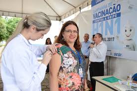 As vacinas da gripe são trivalentes, ou seja, imunizam contra três tipos de vírus diferentes. Sesi Vacina Trabalhadores Da Industria Contra Gripe
