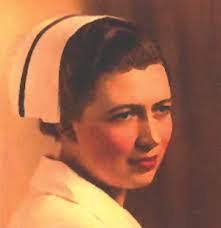 Mildred Darling's Instagram, Twitter & Facebook