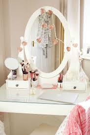 Black And White Makeup Vanity Ideas 1001 Makeup Vanity Ideas To Create Your Very Own Beauty Salon Bathroom With Makeup Vanity Home Salon Vanity