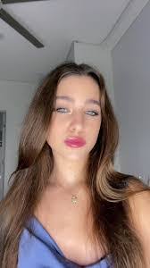 Lily Barnett's Instagram, Twitter & Facebook