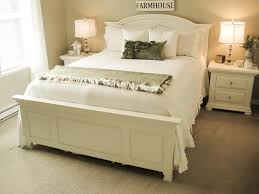 Bedroom furniture, bedroom sets 14271 jeffrey road #372 irvine, ca 92620 united states favorite a product to add it to your list. Broyhill White Solid Wood Queen Bed Frame Classifieds For Jobs Rentals Cars Furniture And Free Stuff