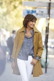 @inesdelafressangeofficial porte la blouse floralie en soie écrue / nouvelle collection ah20. Edito I Ines De La Fressange Ines De La Fressange Paris