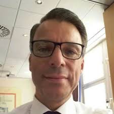 In braunschweig, emden, hanover, ingolstadt, kassel, neckarsulm, salzgitter and wolfsburg, the volkswagen bank gmbh group maintains branches offering Jochen Neubauer Gebietsleiter Einzelkunden Firmenkunden Region West Volkswagen Financial Services Ag Volkswagen Leasing Gmbh Xing