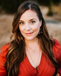 Tracy Tomer's Instagram, Twitter & Facebook