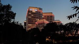 About press copyright contact us creators advertise developers terms privacy policy & safety how youtube works test new features press copyright contact us creators. Fassadenbeleuchtung Ing Diba Ag Headquarter Leo Maass Licht Lichtplanung