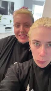 Home bleachhhhing time 😈 our turn. #hairdressermelbourne #hairdressing  #alternative #scenehair #emohair #emo2022⛓🖤💀 #analoghair #copperhair  #springhair #fyp