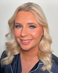 Save for bridesmaid inspo 💛 Beautiful bridesmaids working those soft  golden, peachy tones 💛🍑 What a fabulous, fun filled day with these girls.  We literally did not stop laughing all day! I