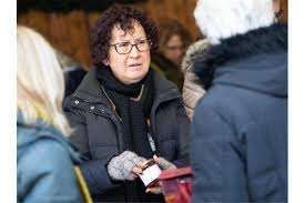 Please download one of our supported browsers. Gerlinde Kretschmann Jung Gerlinde Kretschmann Jung Die Remstal Gartenschau Ist Krach Zwischen Csu Und Grunen