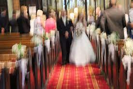 7 sins of the (bad) wedding photographer. Uk S Worst Wedding Photographers Leave Brides Devastated Over Blurry Photos Mirror Online