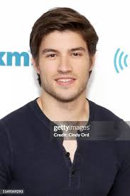 410 Cameron Cuffe Photos & High Res Pictures