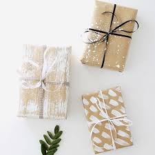 Emballage Cadeau De Noel Idees Diy En Papier Et Tissu Cote Maison Offre réservée aux adhérents du programme fidélité ou à toute personne adhérant au programme. emballage cadeau de noel idees diy en