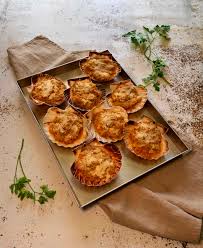 Pues venga, ¡vamos a cocinar unas vieiras gratinadas al horno de rechupete! Vieiras A La Gallega Gratinadas La Cocina De Frabisa La Cocina De Frabisa
