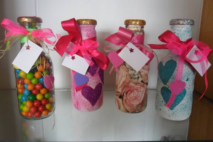 Resultado de imagen de botellas decoradas con dulces"