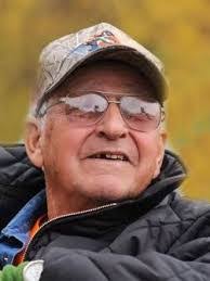 Derek Weinmann's Instagram, Twitter & Facebook