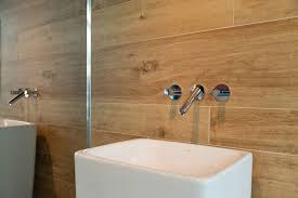 Ebenfalls beliebt für die gestaltung der dusche sind die in aufregenden farben erhältlichen kleinen. Badezimmer Gestaltung Mit Fliesen Reiser Fliesen Bad Saulgau