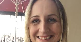 Resourceaholic: About Me