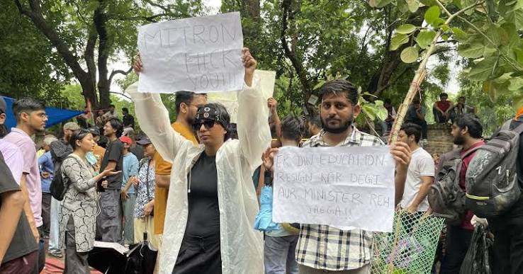Paper Leak Protest Ends: सरकार ने मानीं CJP की मांगें