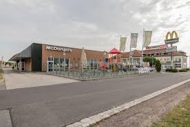 To download, go to google play or apple app store and search for mcdonald's or simply scan the qr code. Mcdonalds Dresden Gompitzer Hohe 3