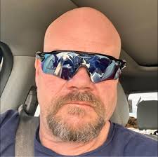 Warning to mountain bikers about baby rattlesnakes