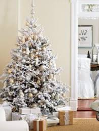 Decorate In Snow White Style Flocked Christmas Trees Beautiful Christmas Trees Beautiful Christmas