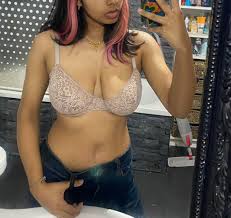 If you like naked Indian girls then strip me (f)