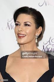 482 Catherine Neilson Stock Photos, High-Res Pictures, and Images