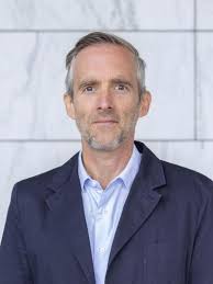 Andrew Cruse's Instagram, Twitter & Facebook