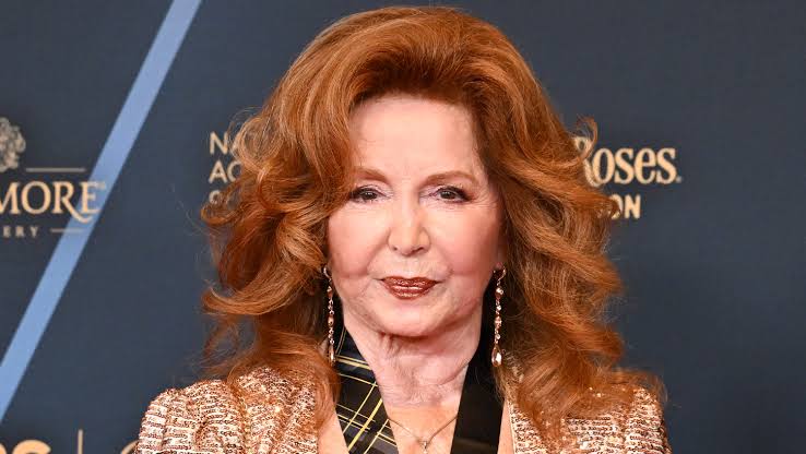 Days Of Our Lives Insists Suzanne Rogers isn't leaving