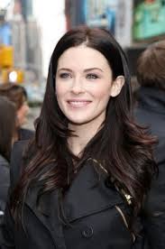 Best Hair Color For Fair Skin 53 Ideas You Probably Missed Be Trendsetter Pale Skin Hair Color Hair Pale Skin Brown Hair Pale Skin