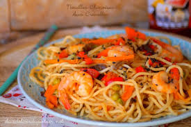 Nouilles Chinoises Aux Crevettes Et Legumes Aux Delices Du Palais