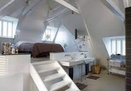 Durch die selbstgebaute treppe ist das podest bequem zu erklimmen. Wow So Ein Schones Schlafzimmer Mit Dem Bett Auf Einem Podest Foto Veroffentlicht Von Kunstfan Auf Spaaz De