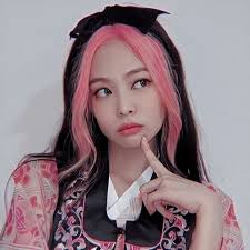 Jennie Kim Discover J On Instagram Jennie J Na Instagramu Jennie Vesikalik Fotografcilik Asyali Guzellik Guzellik Kralicesi