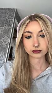 Kellie Julian's Instagram, Twitter & Facebook