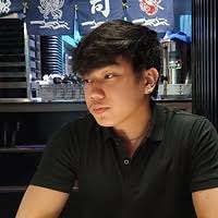 Edward Mutuc's Instagram, Twitter & Facebook