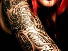 Tatouage Biomecanique Femme 15 Idees De Tatouages Et Sa Signification 2021
